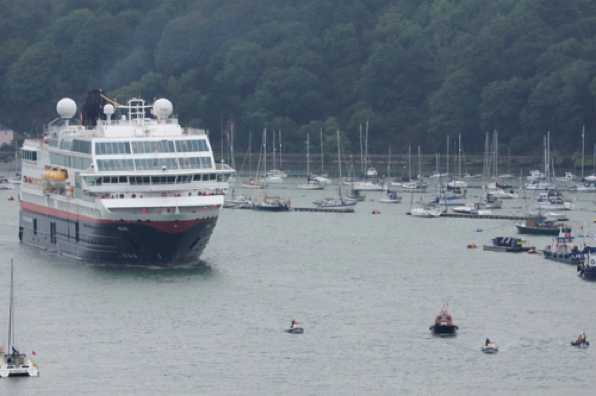 14 September 2022 - 07:27:21

------------------------
Cruise ship Maud arrives  in Dartmouth